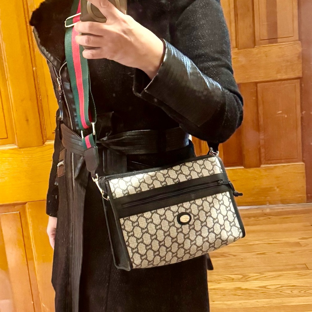 Authentic  Gucci Plus big Clutch Bag Crossbody